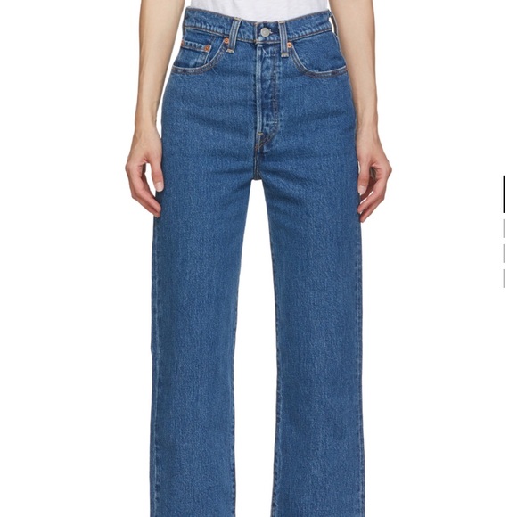 Levi’s Ribcage Jeans - Picture 2 of 3